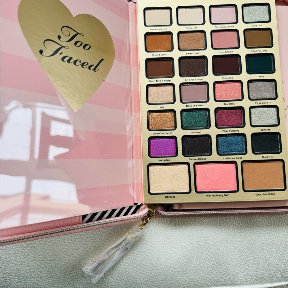 Too Faced Boss Lady’s Beauty Agenda Best Day Ever 2018 New - Picture 9 of 14
